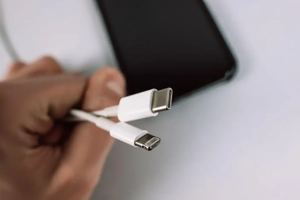 USB-C charging to be mandatory on all phones sold in Europe by 2024