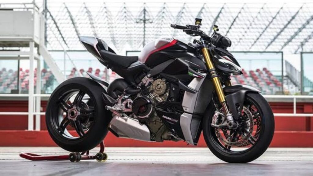 Ducati launches Streetfighter V4 SP