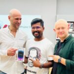 man-goes-to-Dubai-to-buy-iPhone