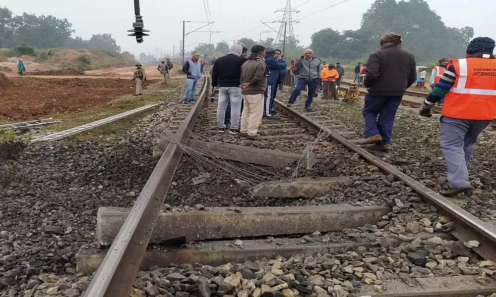 railway-track