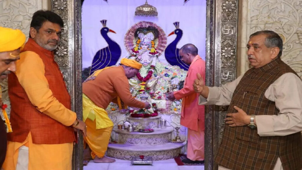 yogi_in_mathura