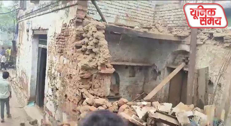 मकान गिरने से भाई-बहन की मौत
