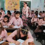 मथुरा में डमी स्कूलों पर लगेगा लगाम