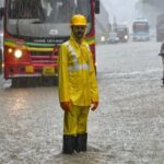 मुंबई में भारी बारिश का कहर जारी
