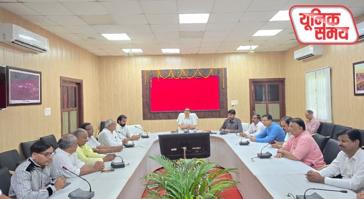 व्यापारियों ने डीएम को दिए सुझाव