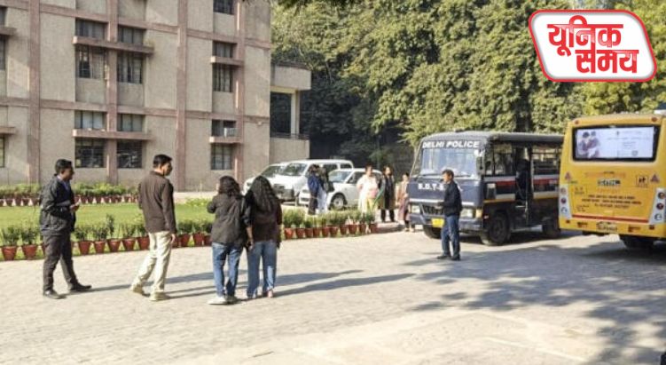 स्कूलों को फिर मिली बम से उड़ाने की धमकी