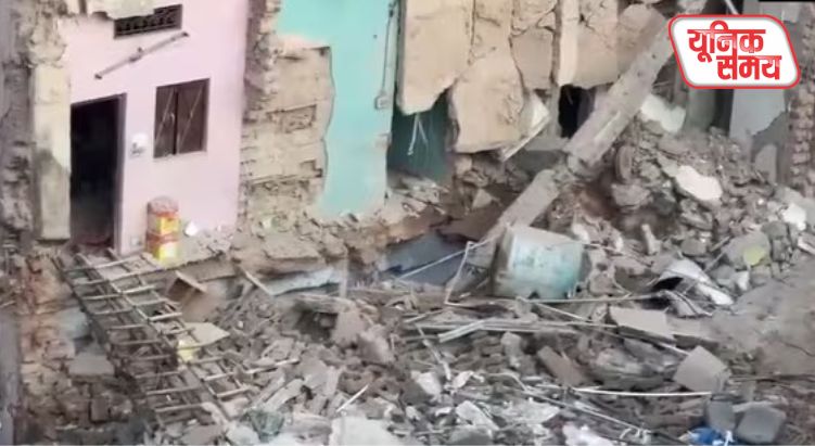 उत्तरी दिल्ली में चार मंजिला इमारत गिरी