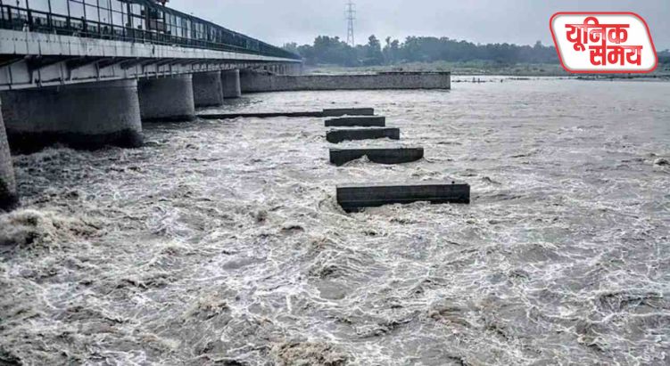 दिल्ली में आज गरज से साथ बारिश की संभावना