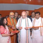 शाह ने किया दुर्गा पूजा पंडाल का उद्घाटन