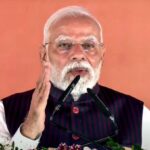PM मोदी ने ITI टॉपर्स को किया सम्मानित