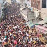 बांकेबिहारी मंदिर में सोमवार को भी नहीं थमा आस्था का सैलाब