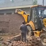 सड़क चौड़ीकरण पर बवाल