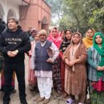 Congress lashed out at the demolition notice in Sanjay Nagar