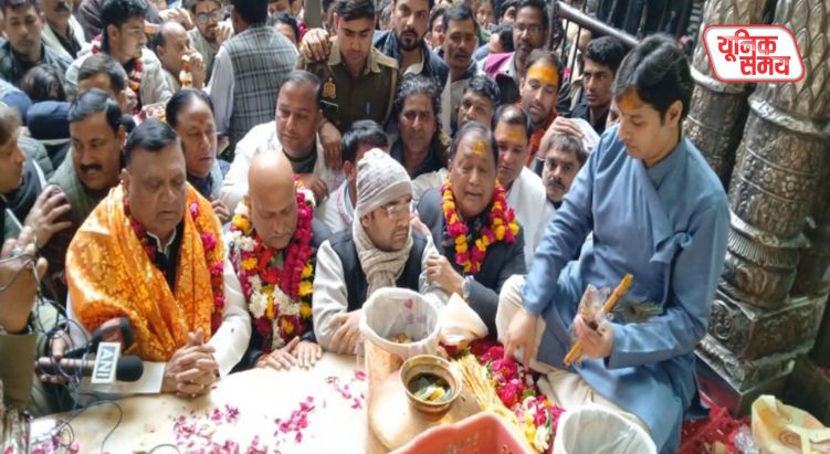 Congress state president Ajay Rai offered prayers at the Thakur Banke Bihari temple