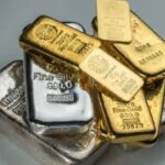 Big fall in gold and silver prices on MCX today