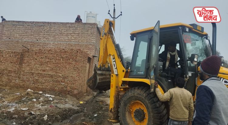 The Yogi government's bulldozer demolished illegal encroachments in Surir