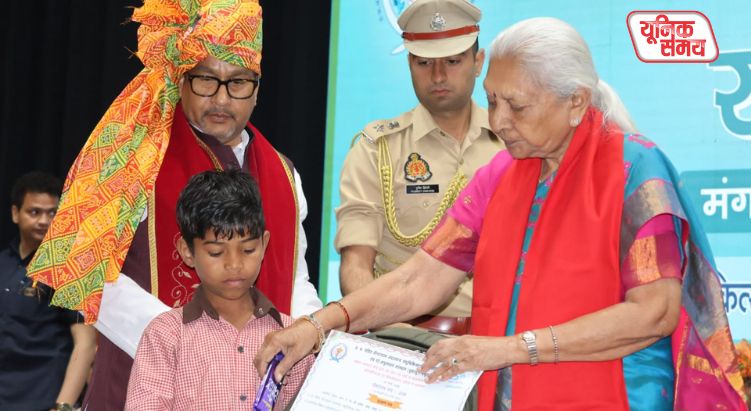 Governor Anandiben Patel at the convocation ceremony of the Veterinary University