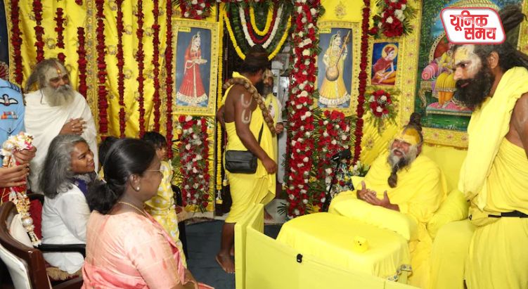 President Droupadi Murmu sought blessings from Sant Premanand Maharaj in Vrindavan
