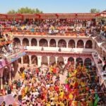 The world famous Huranga was celebrated with great pomp at Dauji Temple