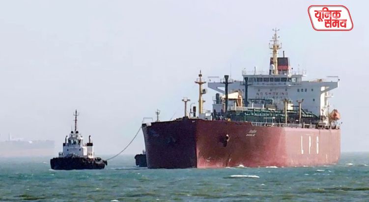 Two More Oil Tankers Bound for India Depart via the Strait of Hormuz