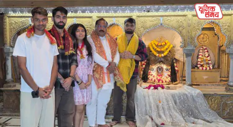 World Cup winner Rinku Singh bows down at the feet of Mother Baglamukhi