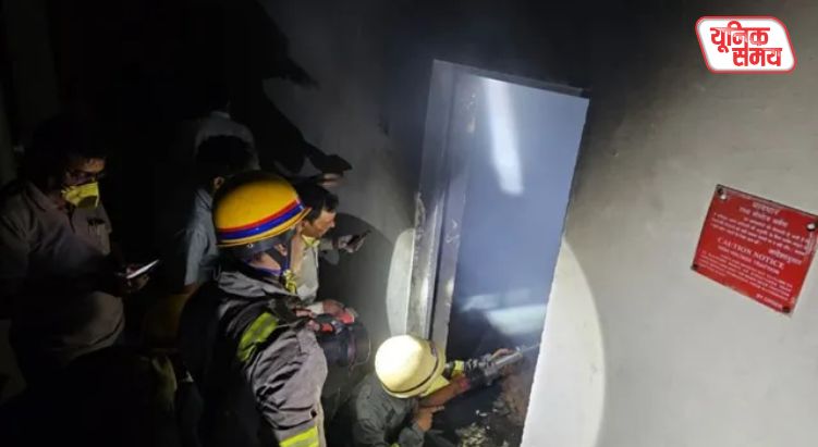 Massive Fire Breaks Out in Railway Station's Relay Room