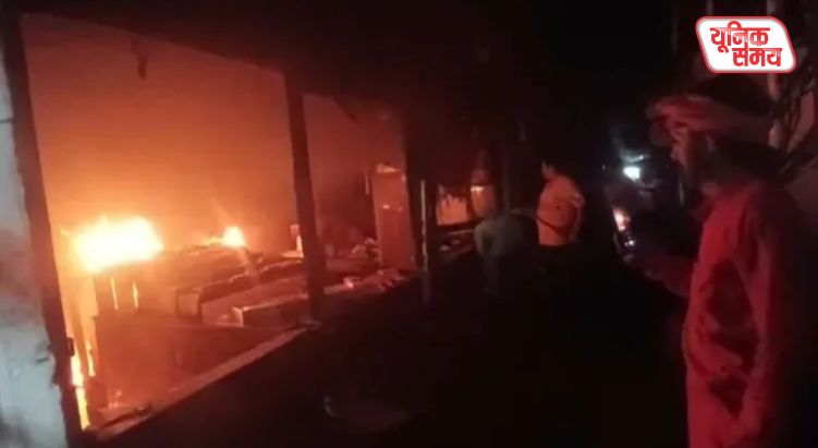 Massive fire breaks out at a sweets shop