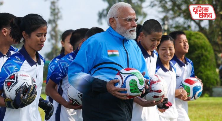 PM Modi takes to the field with the youth