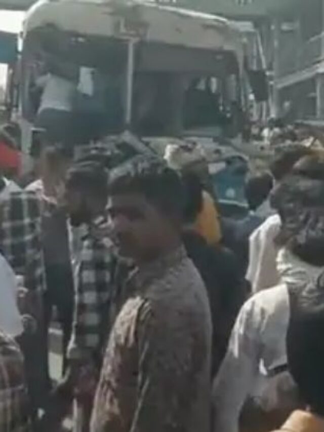 A fierce collision between Haryana Roadways and a tempo on the Agra-Delhi highway