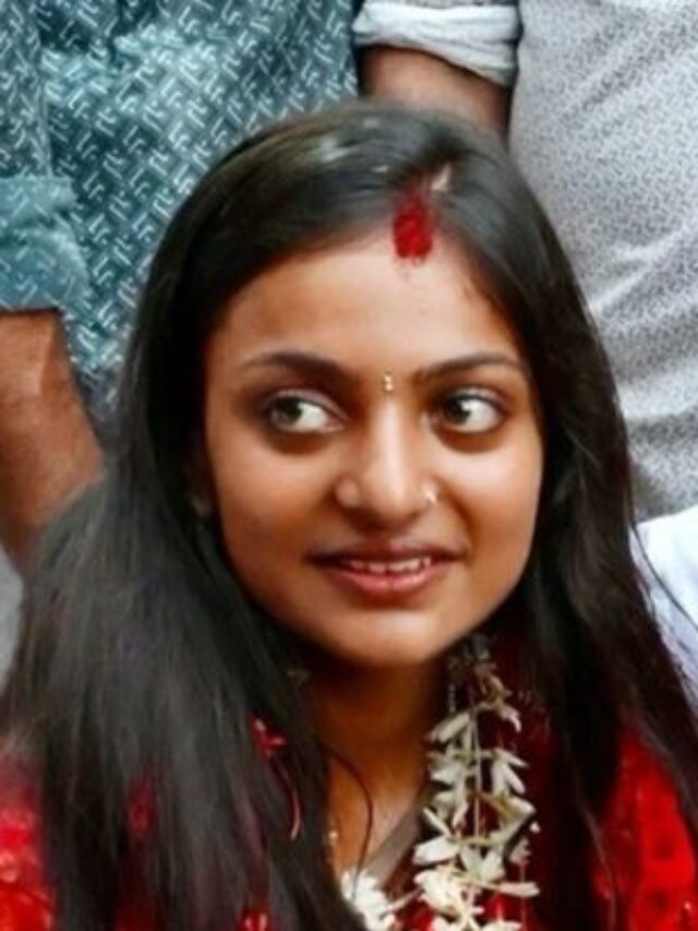 'Monalisa' Turns Out to Be a Minor