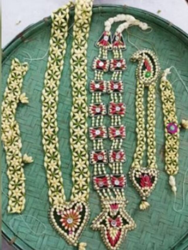 Shri Banke Bihari dons an attire of flowers to find relief from the scorching heat