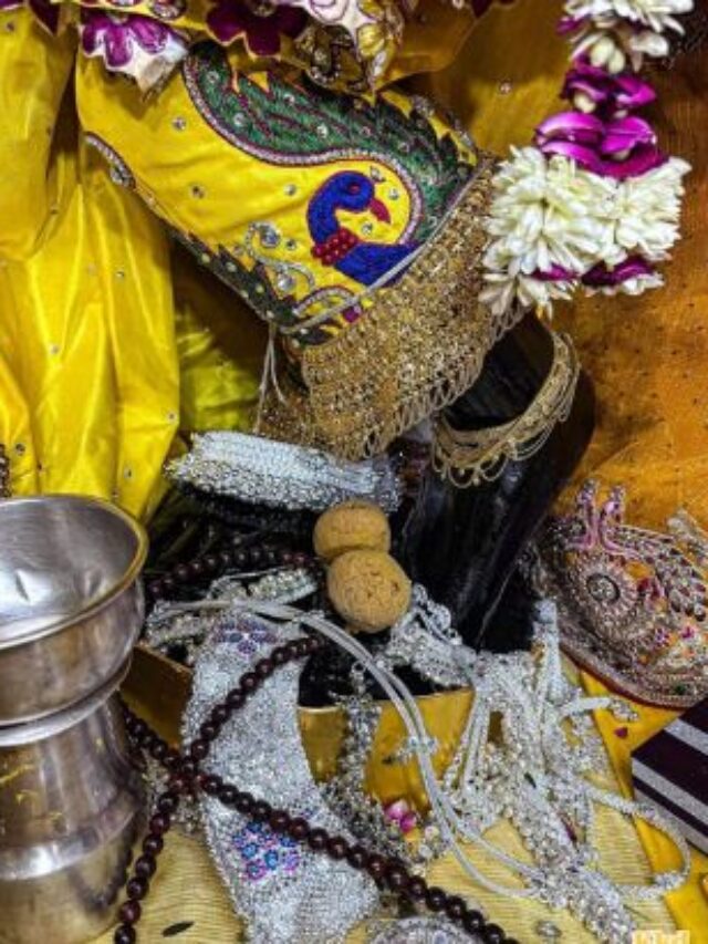 Thakur Banke Bihari granted 'Charan Darshan' on Akshay Tritiya