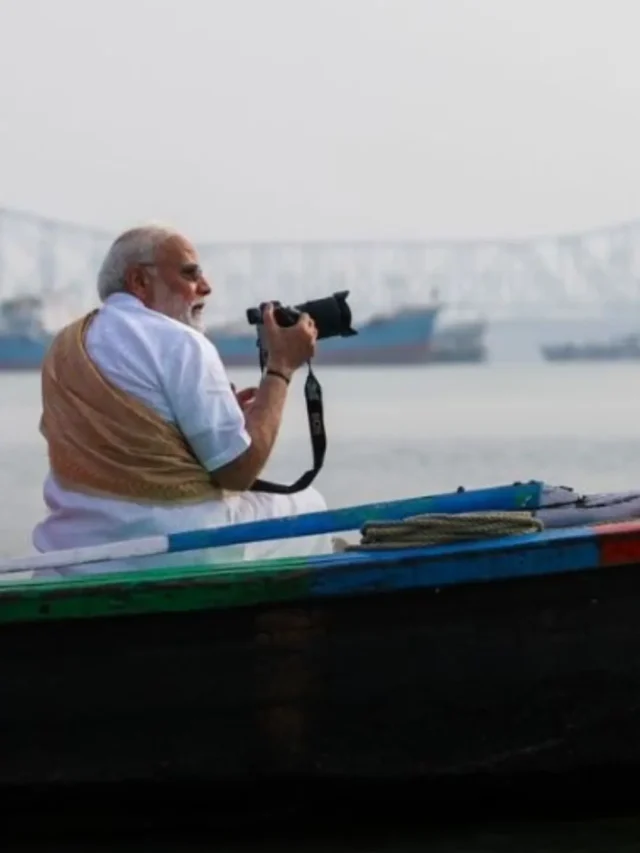 PM Narendra Modi took a boat ride on the Hooghly River