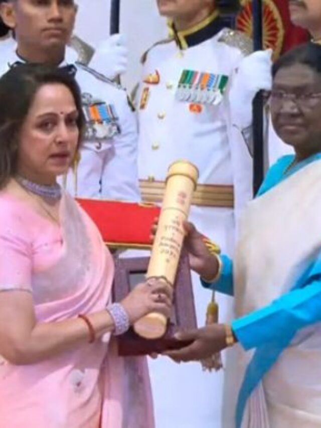 Hema Malini gets emotional while receiving award