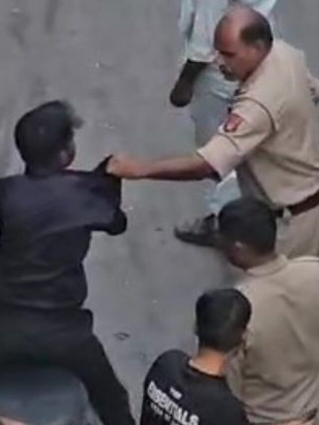 Sub-Inspector Beats Youth in Broad Daylight