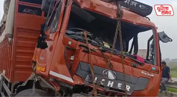Horrific road accident on NH-19
