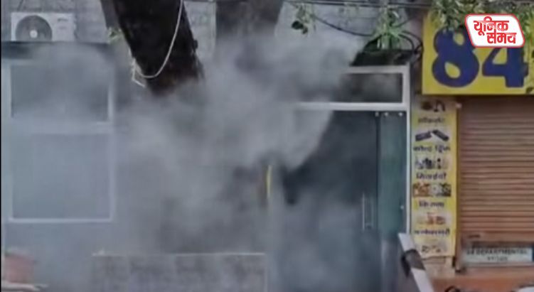Massive fire breaks out due to short circuit at Bhaktmal Kunj Guest House