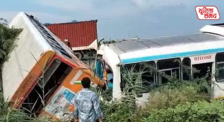 Out-of-control private bus rams into Roadways bus from behind