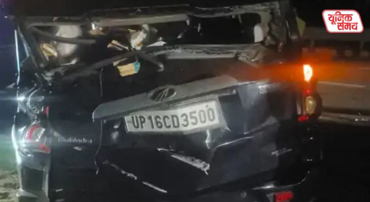 Scorpio crashes into guardrail on Yamuna Expressway after tyre burst