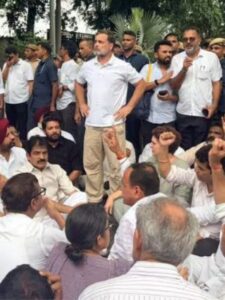 Congress takes to the streets in protest against the lathi-charge on students
