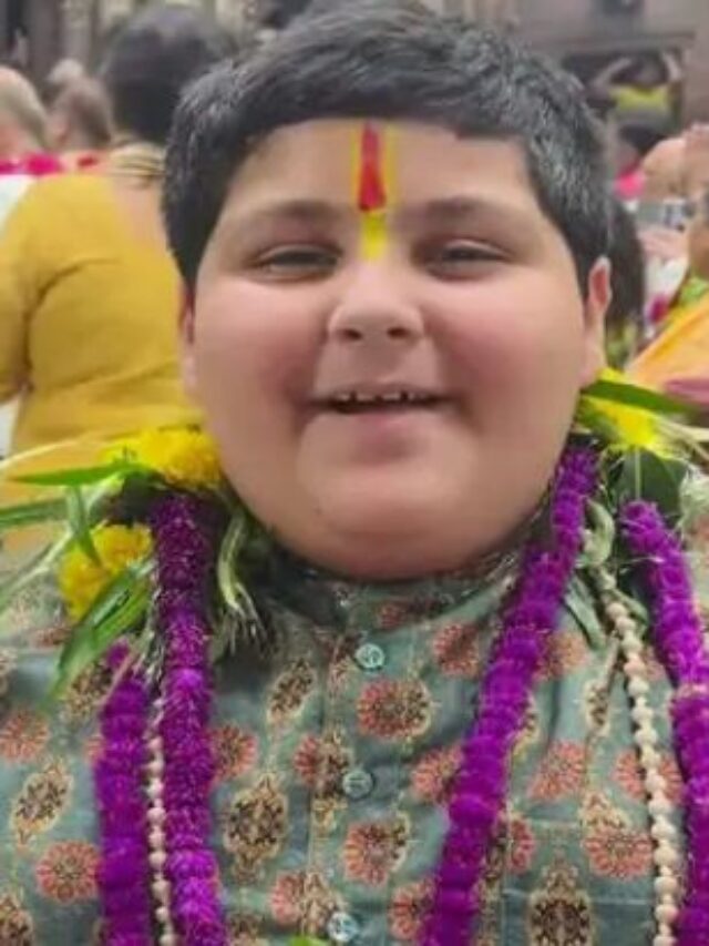 बाल कथा वाचक अभिनव अरोड़ा की कार में लगी भीषण आग
