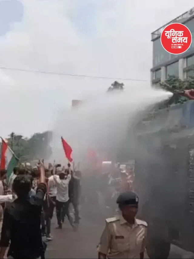 पटना में छात्र संगठन आइसा का उग्र प्रदर्शन