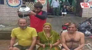 A young man brought back 51 liters of Ganga water from Haridwar in a kanwar