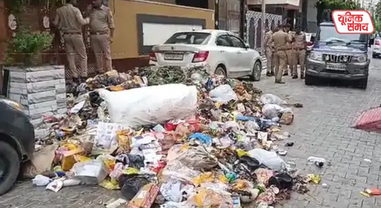 Dispute over garbage collection in Mathura's Krishna Dham Colony
