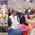 CM Yogi offered prayers and worshipped Lord Shri Krishna at the Shri Krishna Janmabhoomi Temple