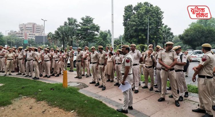 Capital Delhi under an impenetrable security ring