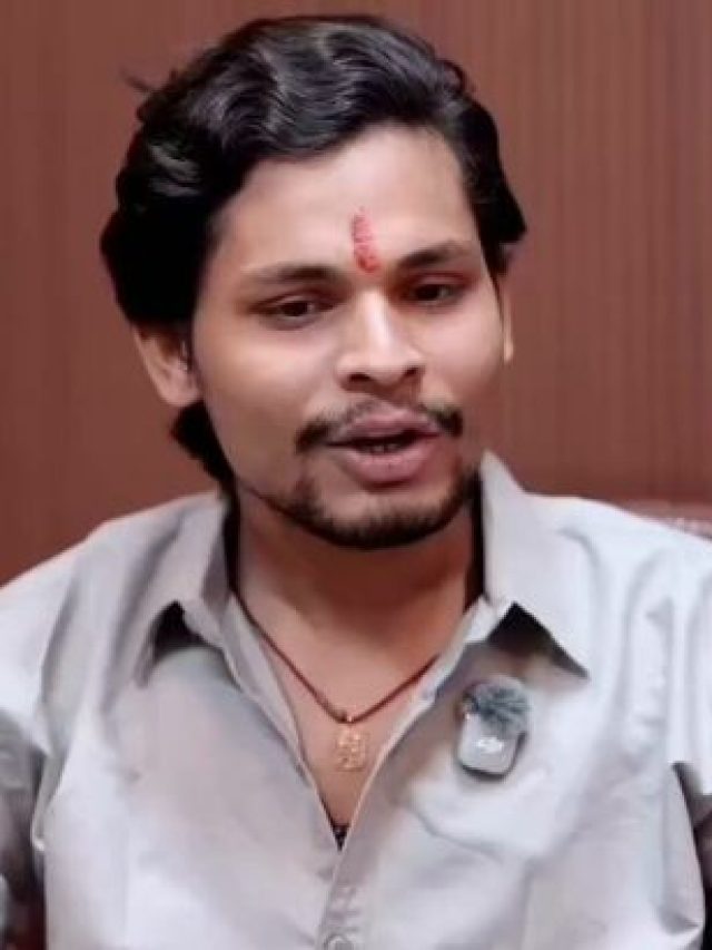 स्वतंत्र भारद्वाज की हिरासत के विरोध में हिंदूवादी संगठनों का संसद मार्ग थाने पर प्रदर्शन