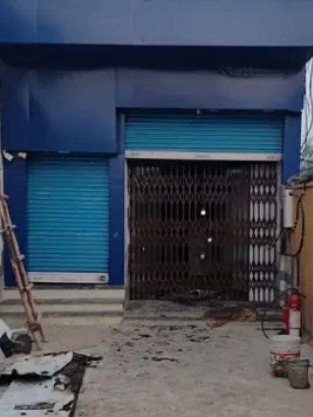 छाता के तरौली गांव में SBI बैंक की शाखा में शॉर्ट सर्किट से लगी आग