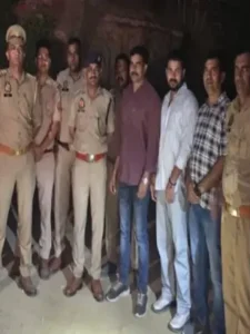 Major operation by police and SWAT team in Farah